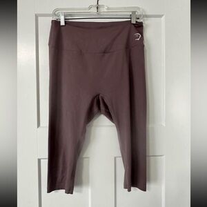 Gym shark capri legging size XL